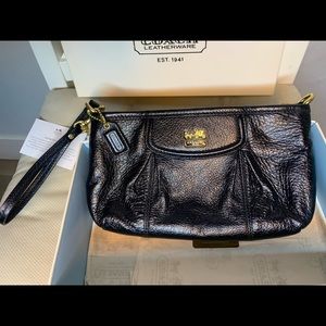 COACH MADISON LEATHER LARGE WRISTLET